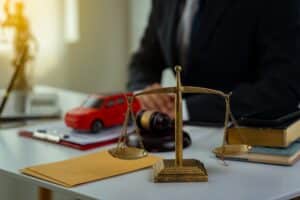 Discover what to expect when collaborating with a car accident lawyer for your case.